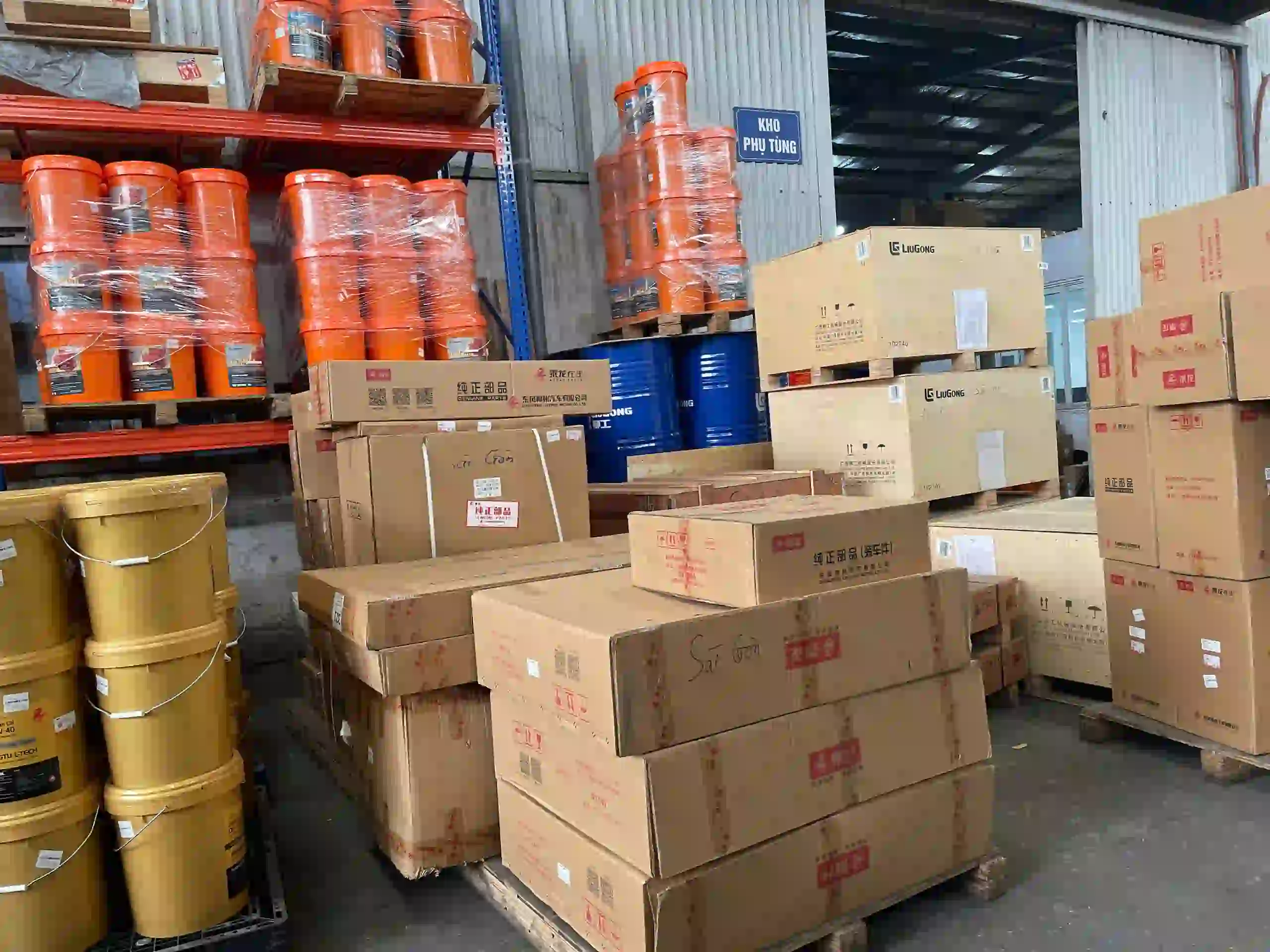 Sử dụng thùng carton chuẩn khi đóng gói hàng hóa gửi chành xe